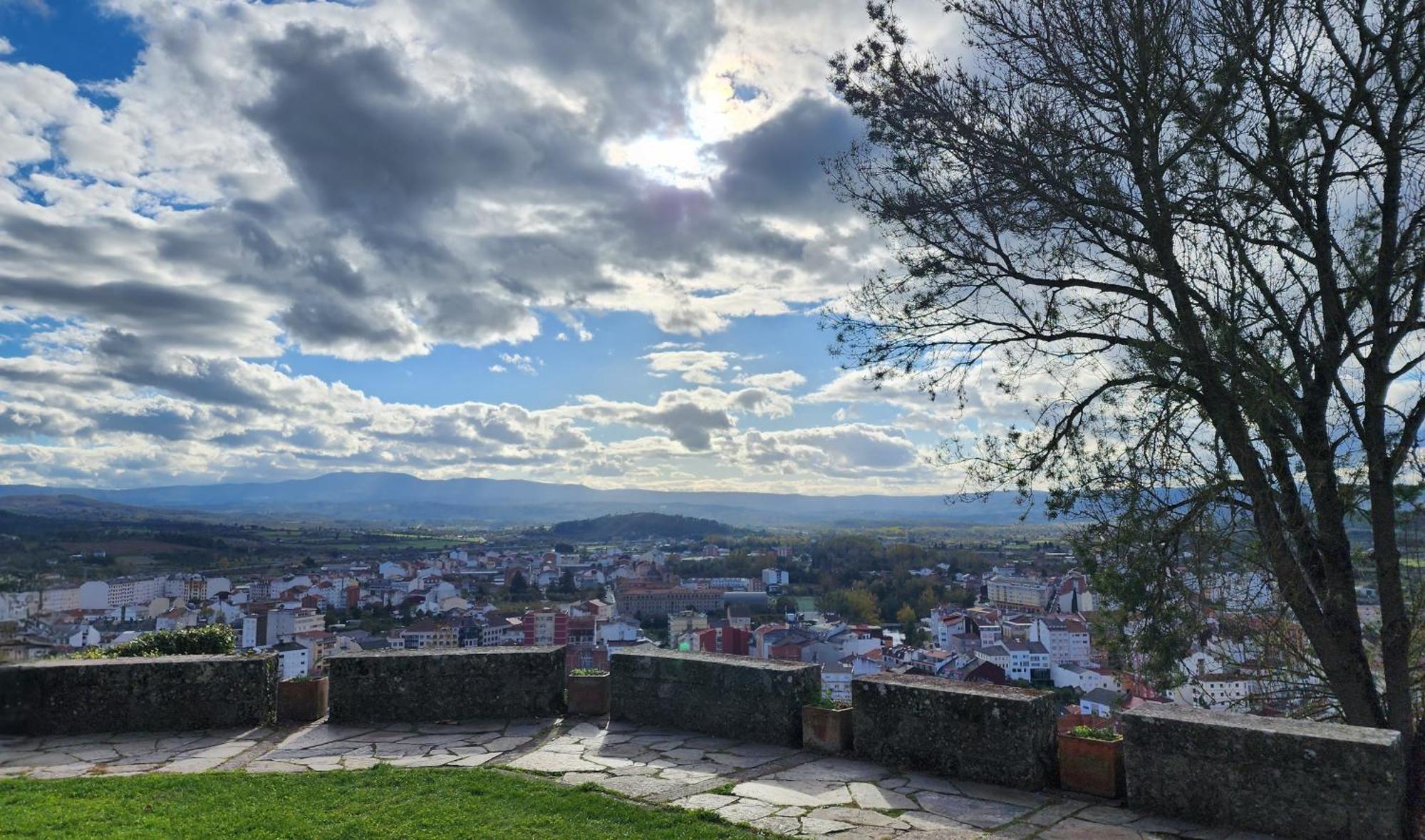 O Refuxio Do Rio Villa Monforte De Lemos Buitenkant foto